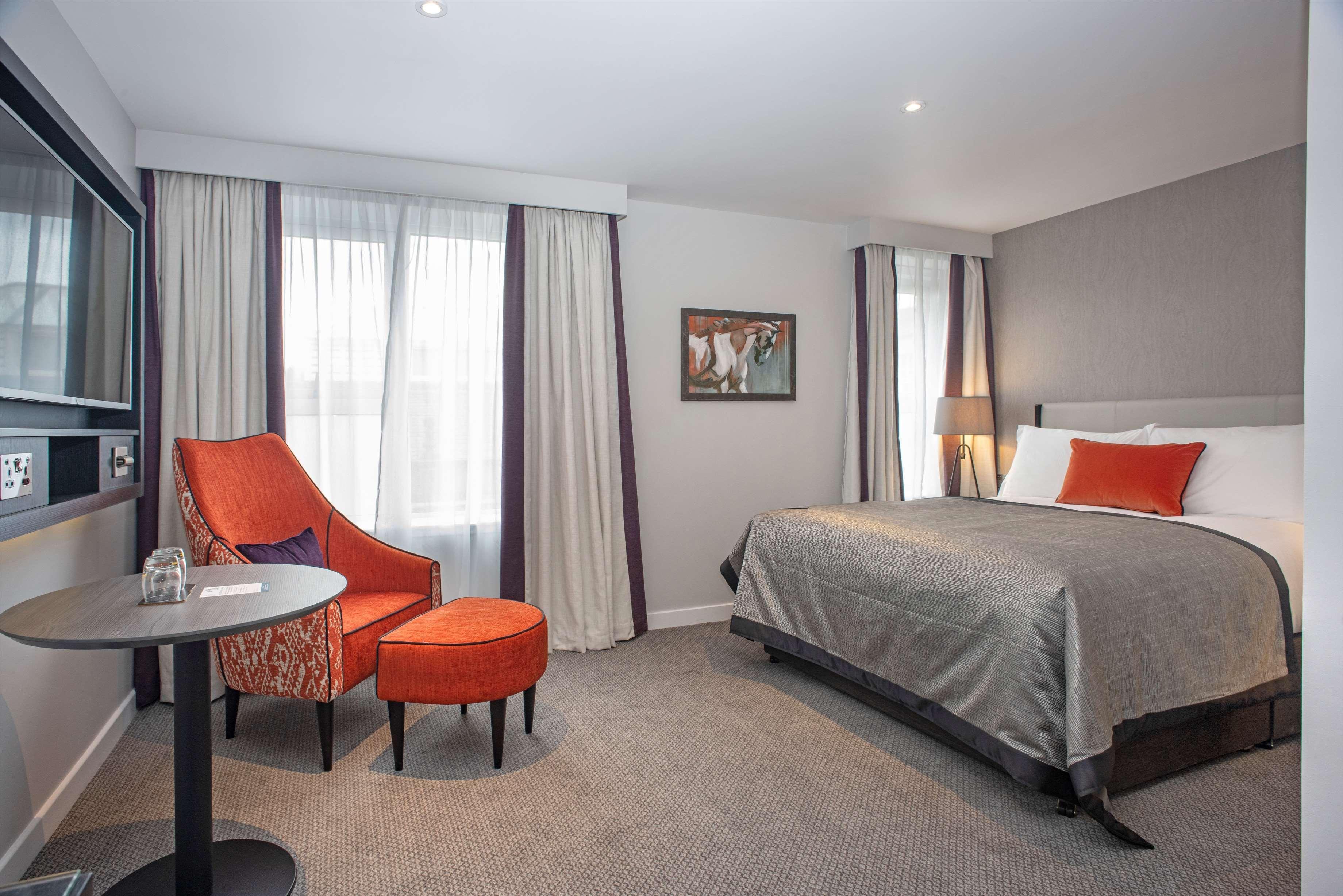 Hill Place Отель 4*