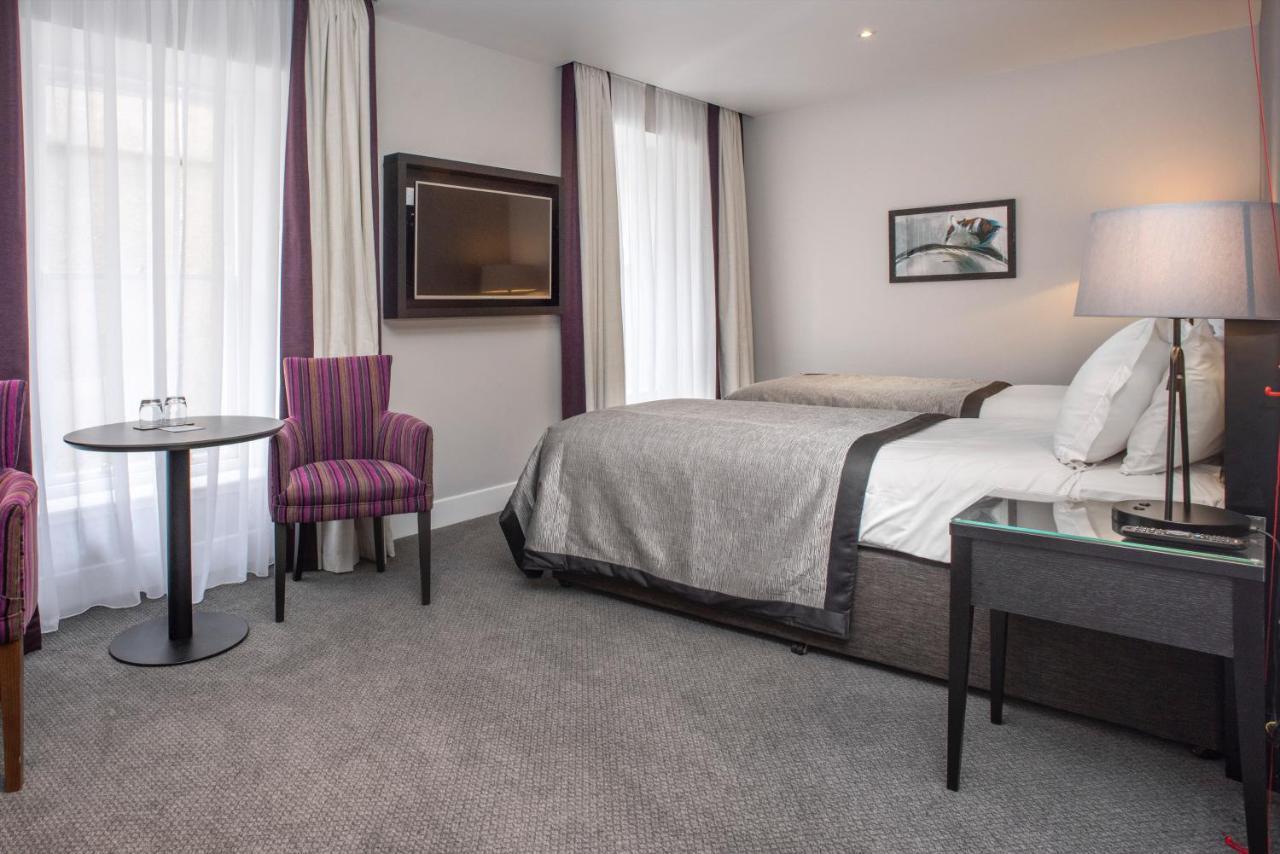 Hill Place Отель 4*